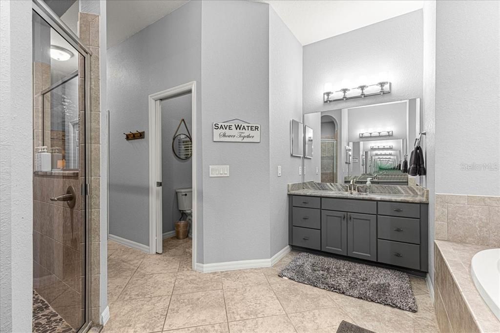 En Venta: $1,200,000 (3 camas, 2 baños, 2846 Pies cuadrados)