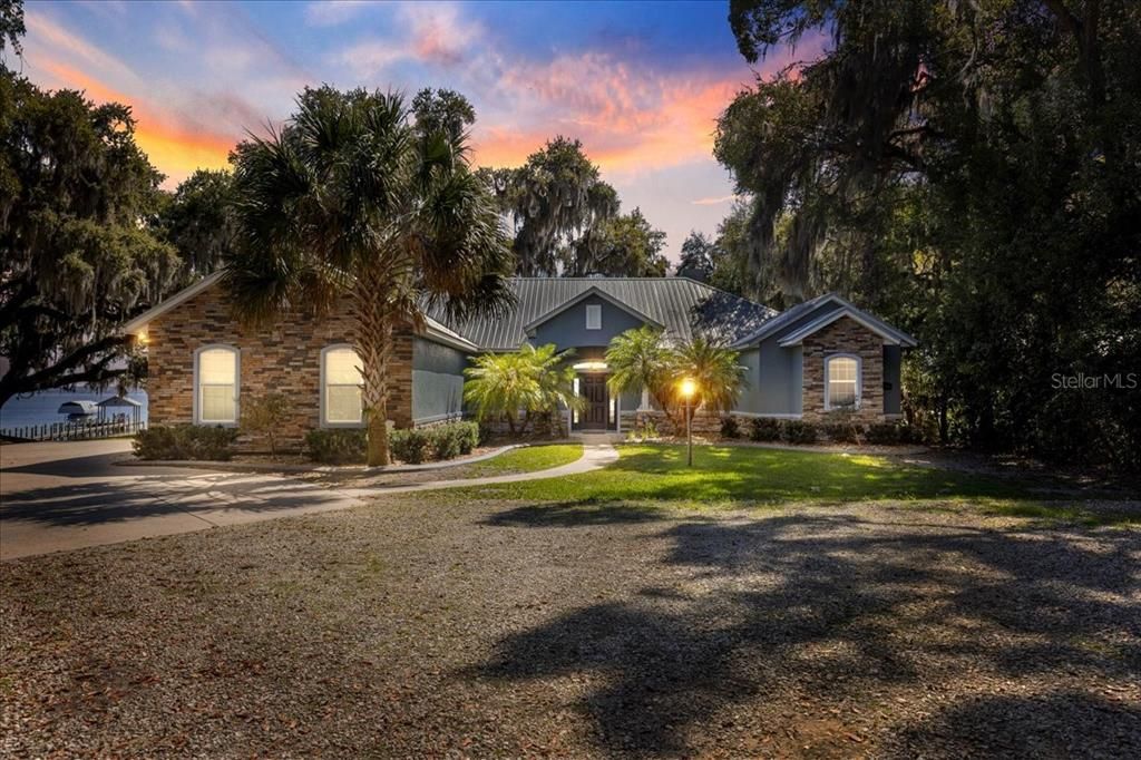 En Venta: $1,200,000 (3 camas, 2 baños, 2846 Pies cuadrados)