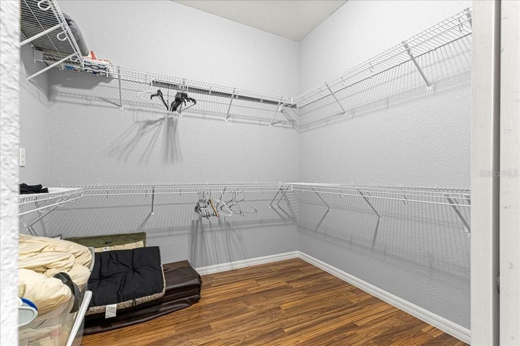 En Venta: $1,200,000 (3 camas, 2 baños, 2846 Pies cuadrados)