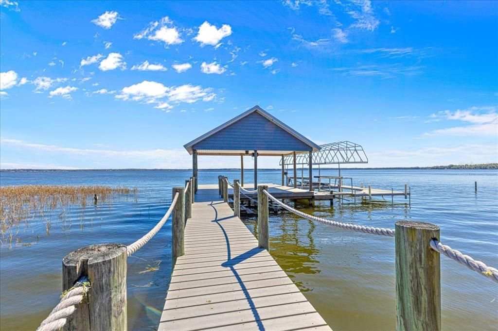 En Venta: $1,200,000 (3 camas, 2 baños, 2846 Pies cuadrados)