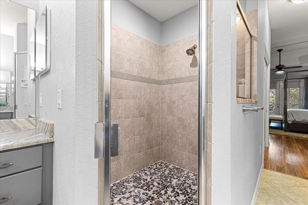 En Venta: $1,200,000 (3 camas, 2 baños, 2846 Pies cuadrados)