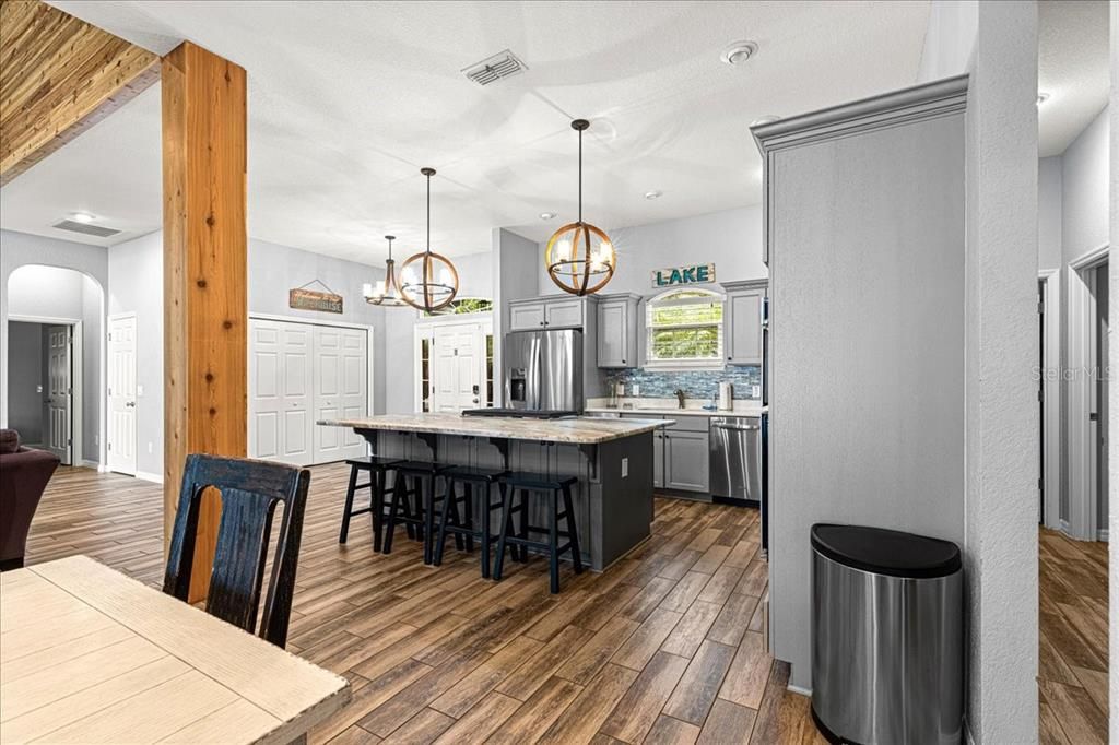 En Venta: $1,200,000 (3 camas, 2 baños, 2846 Pies cuadrados)