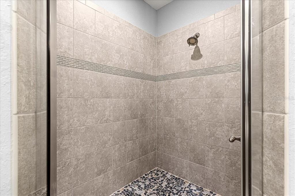 En Venta: $1,200,000 (3 camas, 2 baños, 2846 Pies cuadrados)