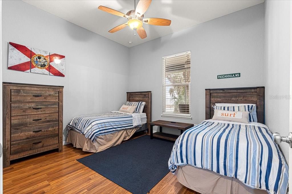 En Venta: $1,200,000 (3 camas, 2 baños, 2846 Pies cuadrados)