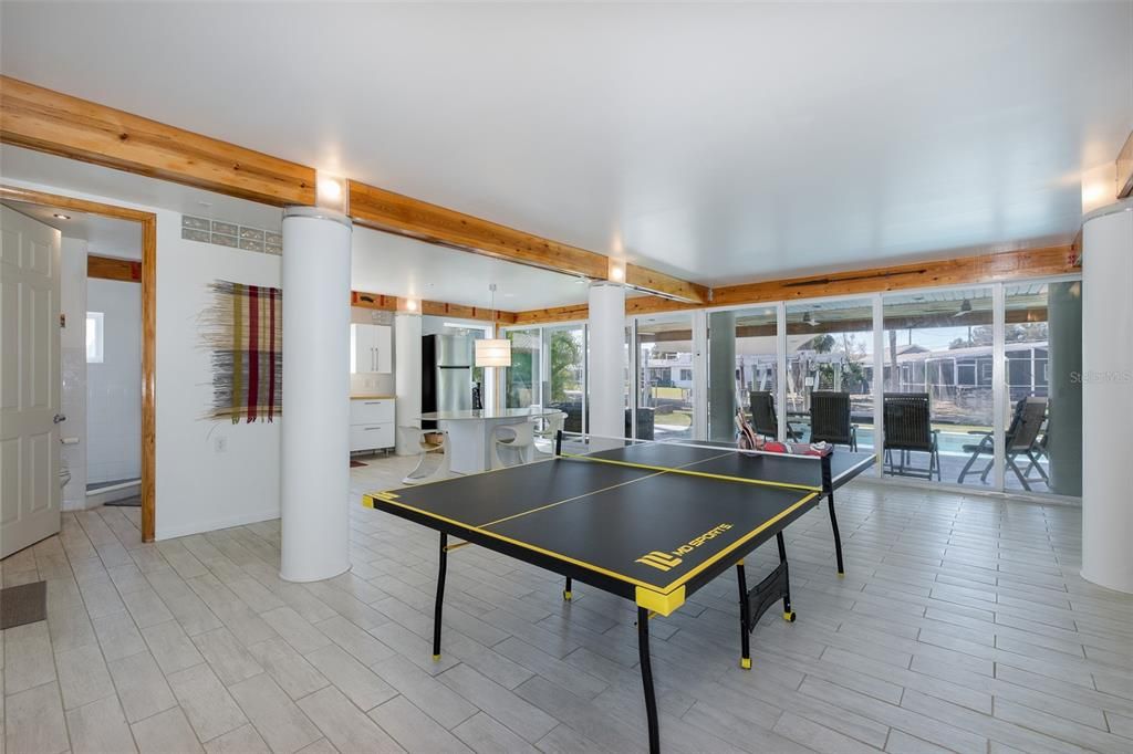 For Sale: $1,260,000 (5 beds, 3 baths, 4416 Square Feet)