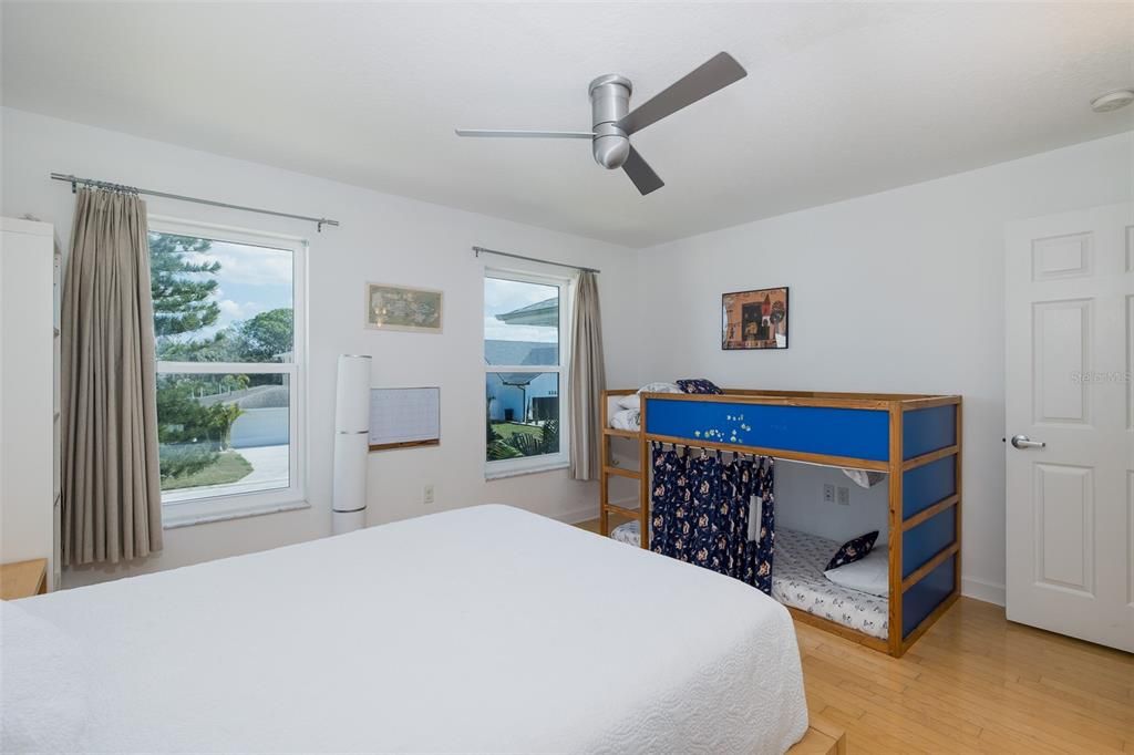 For Sale: $1,260,000 (5 beds, 3 baths, 4416 Square Feet)