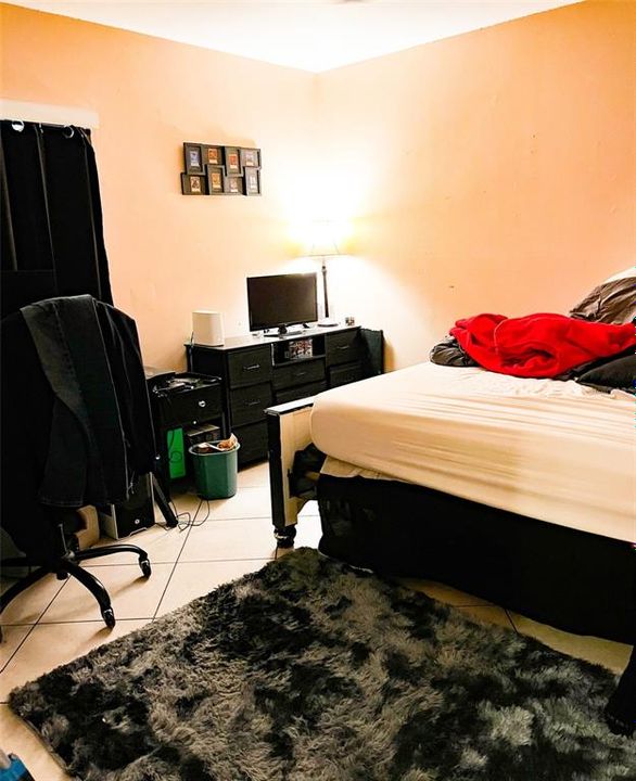 For Sale: $382,900 (4 beds, 0 baths, 2034 Square Feet)