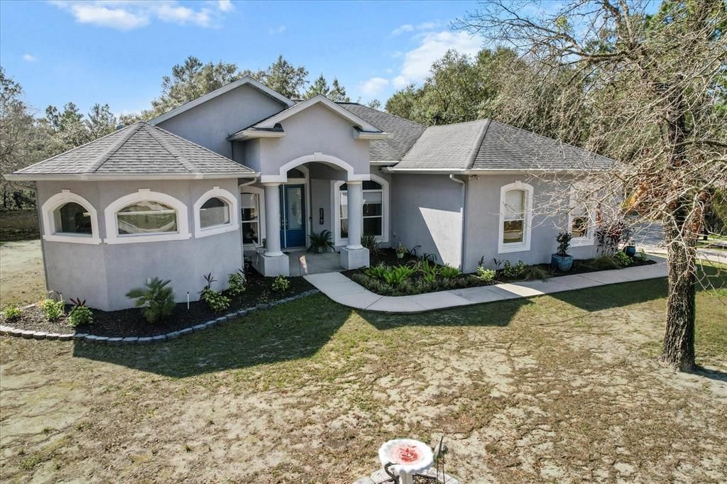 For Sale: $679,999 (4 beds, 3 baths, 2639 Square Feet)