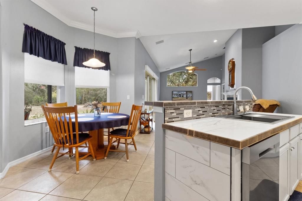For Sale: $679,999 (4 beds, 3 baths, 2639 Square Feet)