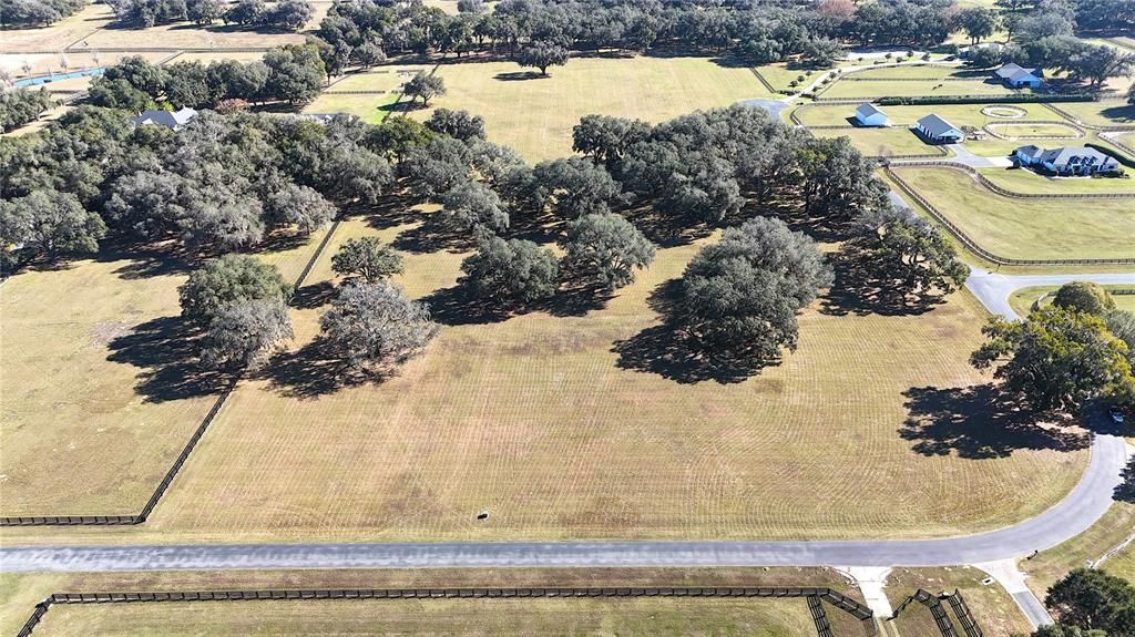 En Venta: $1,486,000 (20.12 acres)