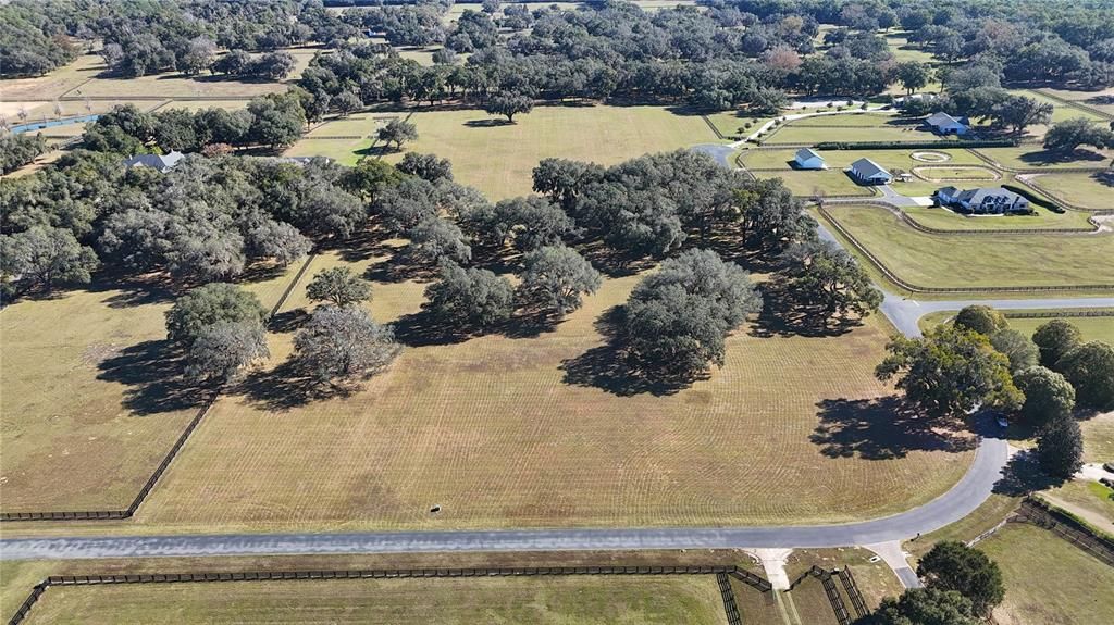 En Venta: $1,486,000 (20.12 acres)