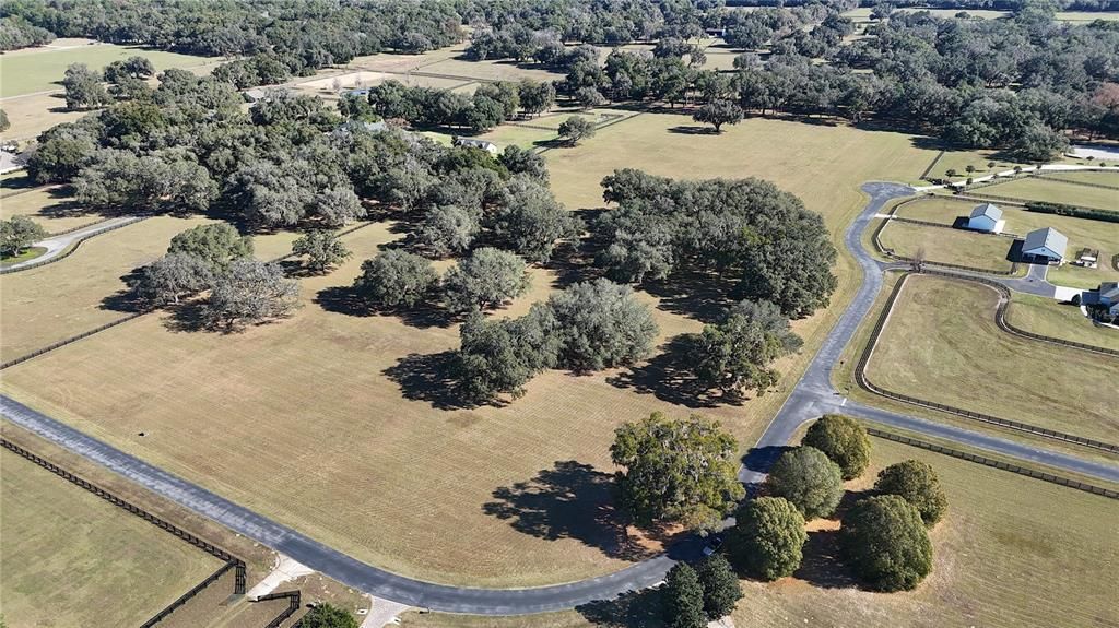 En Venta: $1,486,000 (20.12 acres)