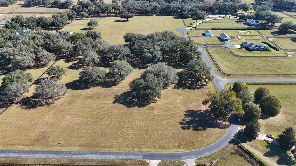 En Venta: $1,486,000 (20.12 acres)