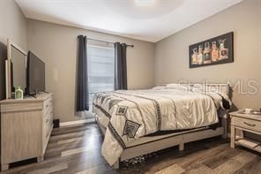 На продажу: $165,000 (1 спален, 1 ванн, 957 Квадратных фут)