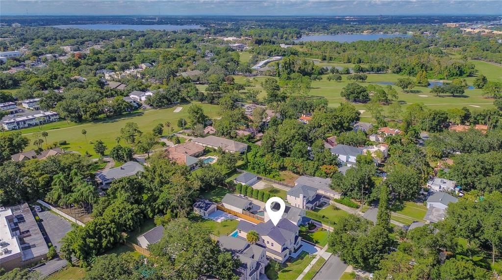 合同活跃: $1,600,000 (4 贝兹, 4 浴室, 4111 平方英尺)