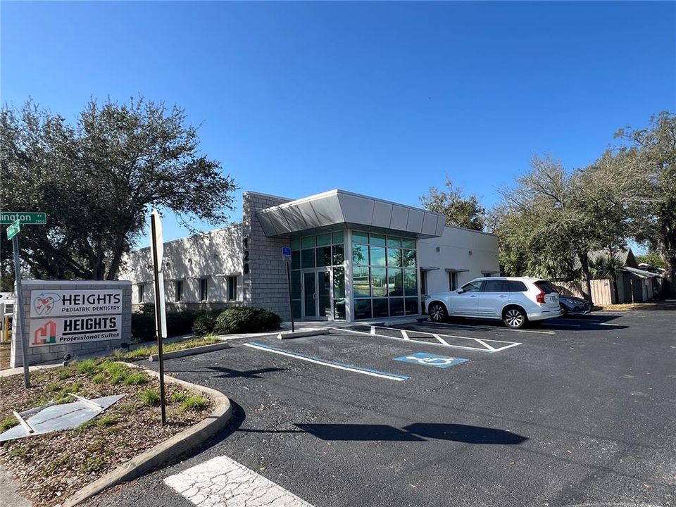 待售: $12,000 (0 贝兹, 0 浴室, 4279 平方英尺)