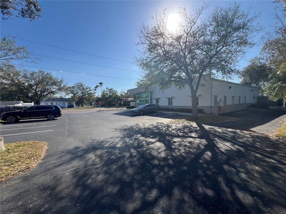 待售: $12,000 (0 贝兹, 0 浴室, 4279 平方英尺)