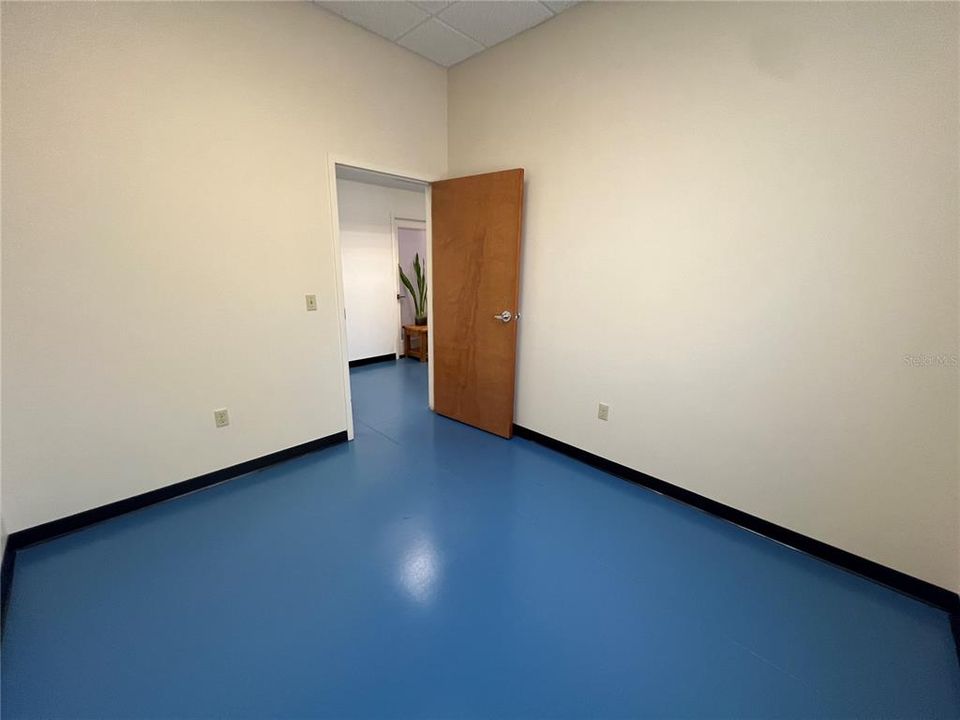 待售: $12,000 (0 贝兹, 0 浴室, 4279 平方英尺)