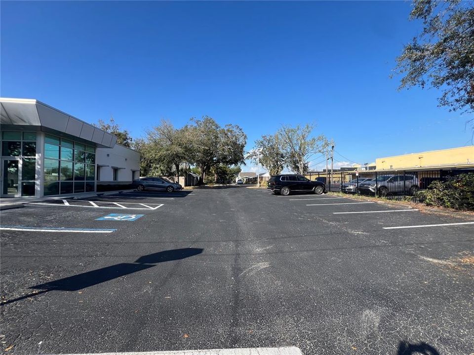 待售: $12,000 (0 贝兹, 0 浴室, 4279 平方英尺)