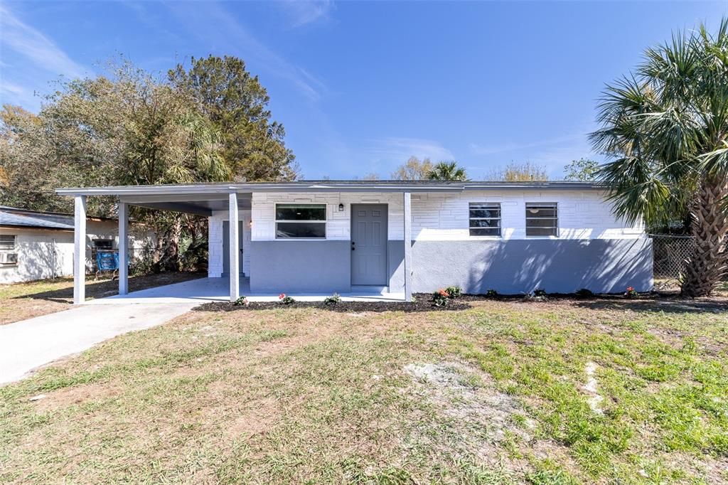 Recently Sold: $299,900 (3 beds, 2 baths, 924 Square Feet)
