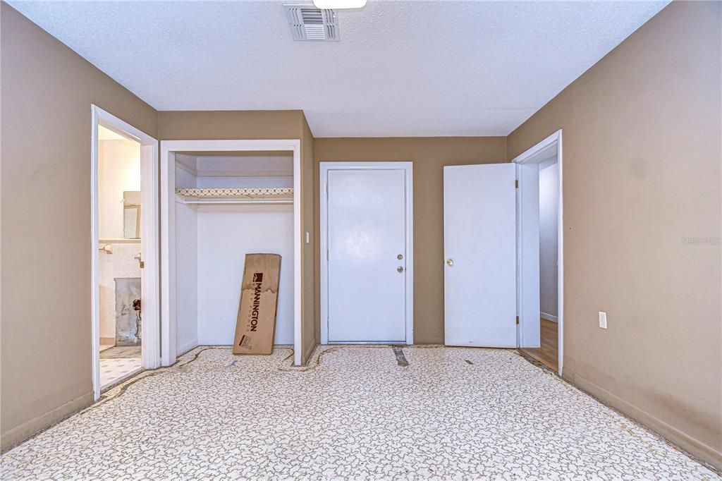 For Sale: $649,000 (3 beds, 2 baths, 2316 Square Feet)