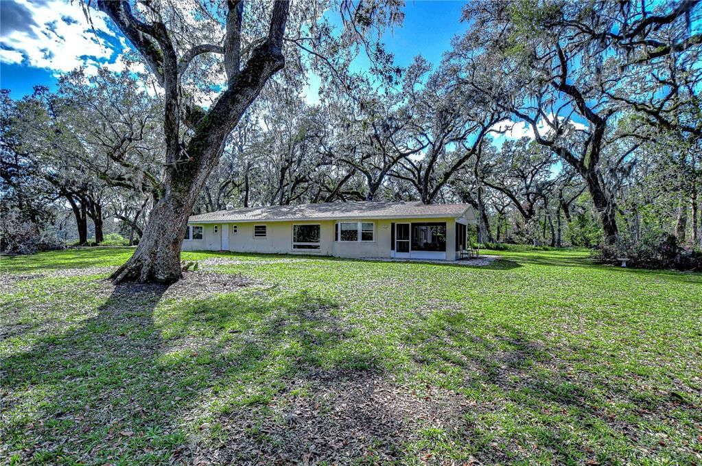 For Sale: $649,000 (3 beds, 2 baths, 2316 Square Feet)