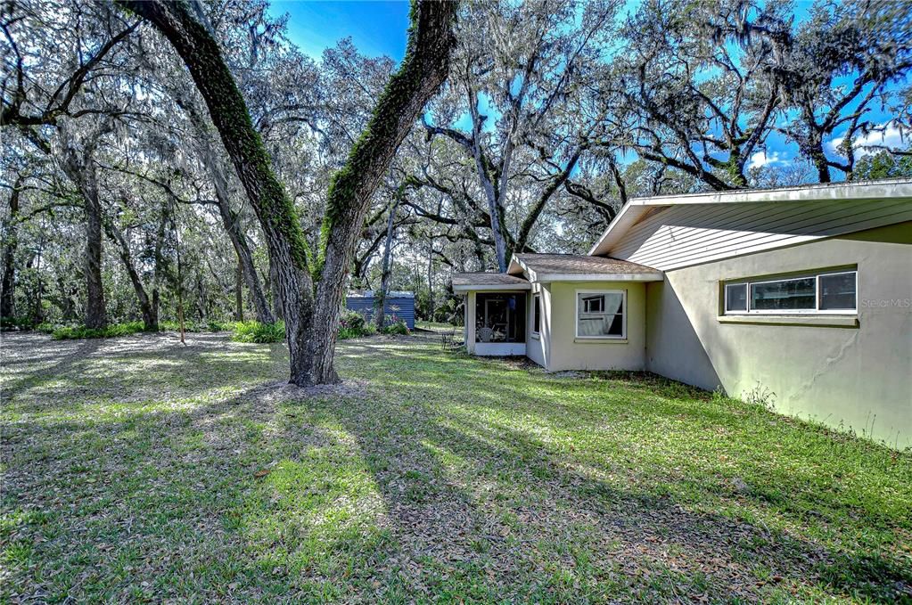 For Sale: $649,000 (3 beds, 2 baths, 2316 Square Feet)