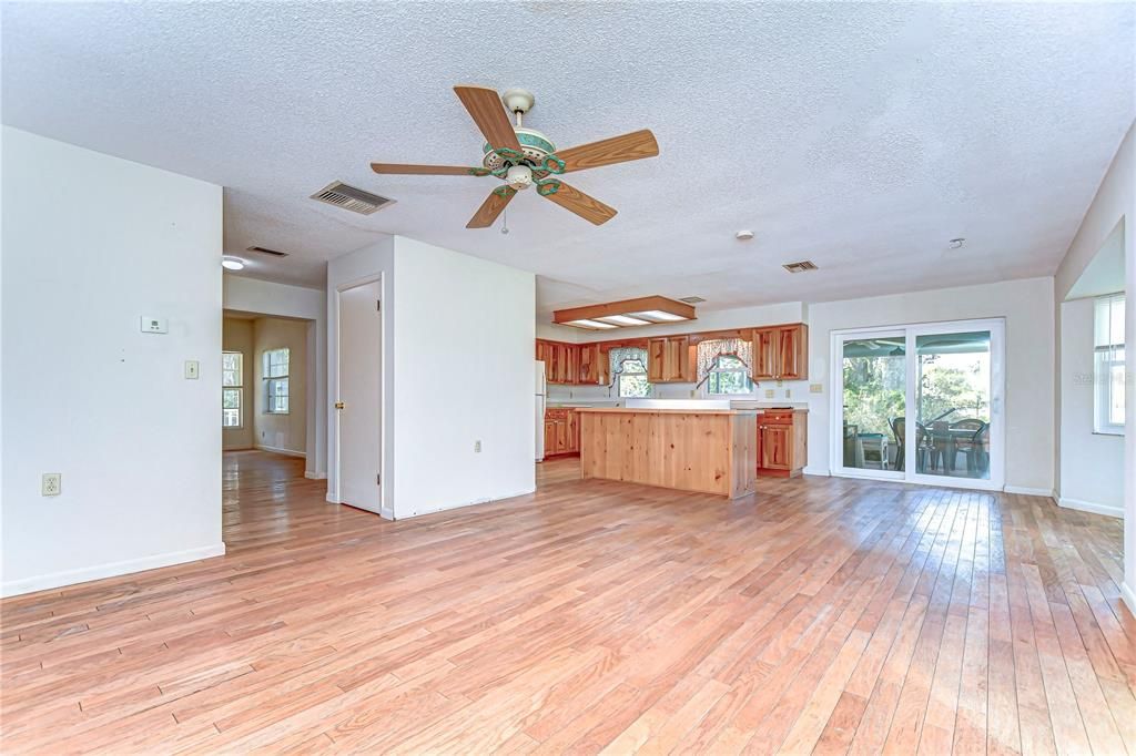 For Sale: $649,000 (3 beds, 2 baths, 2316 Square Feet)