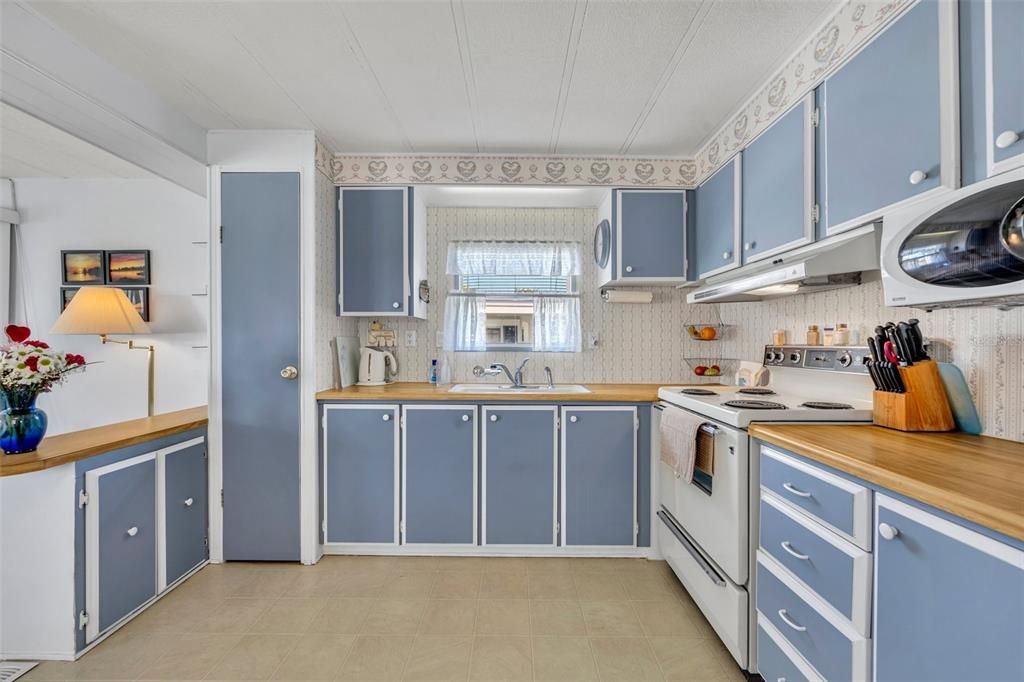 En Venta: $83,900 (2 camas, 1 baños, 784 Pies cuadrados)