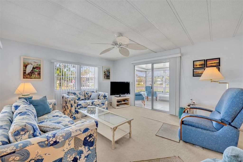 En Venta: $83,900 (2 camas, 1 baños, 784 Pies cuadrados)