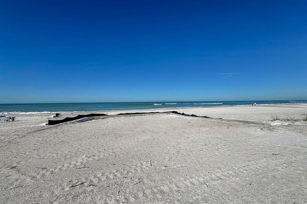 合同活跃: $1,950,000 (0.01 acres)