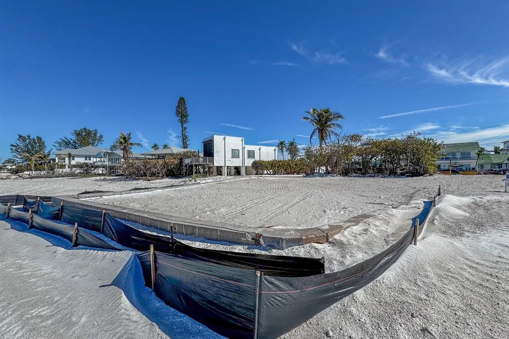 合同活跃: $1,950,000 (0.01 acres)