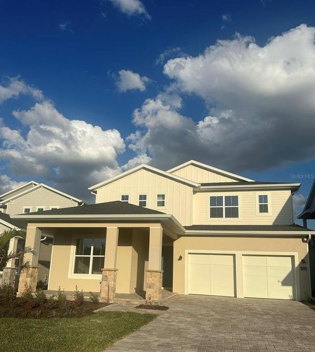 最近售出: $1,371,753 (5 贝兹, 4 浴室, 4152 平方英尺)