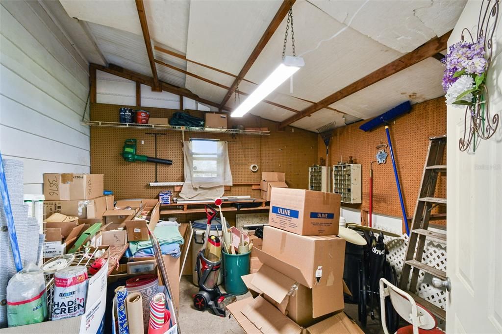 На продажу: $210,000 (2 спален, 2 ванн, 1144 Квадратных фут)