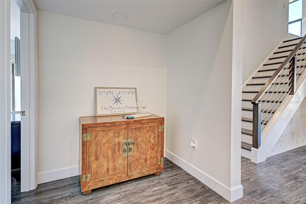 Active With Contract: $1,130,000 (3 beds, 2 baths, 1350 Square Feet)