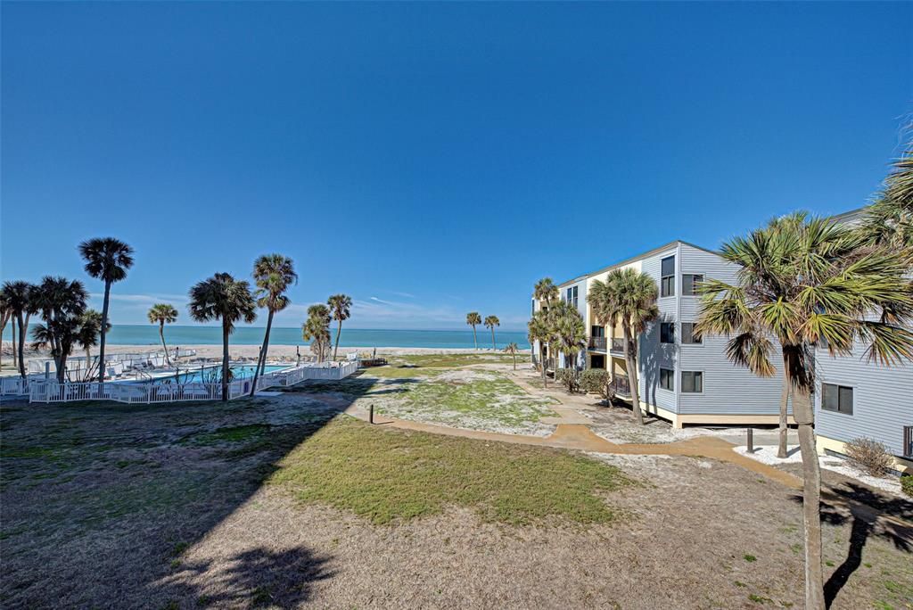 Active With Contract: $1,130,000 (3 beds, 2 baths, 1350 Square Feet)