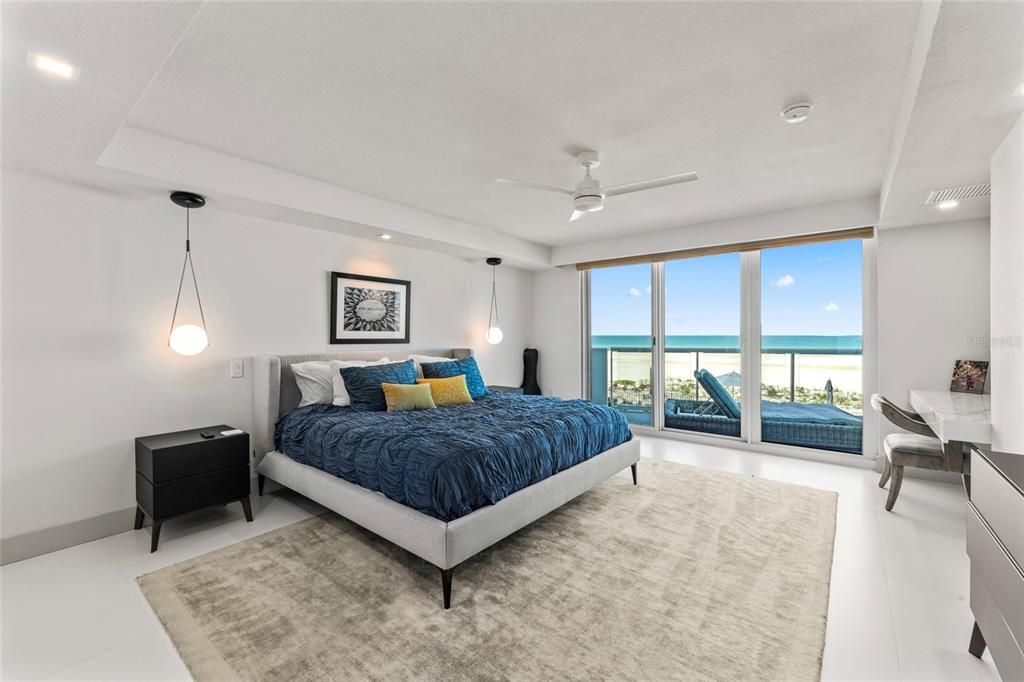 出租: $20,000 (3 贝兹, 2 浴室, 3000 平方英尺)