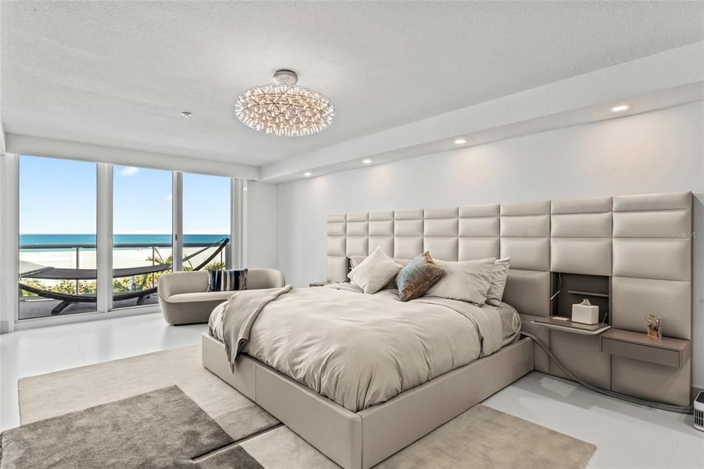 出租: $20,000 (3 贝兹, 2 浴室, 3000 平方英尺)