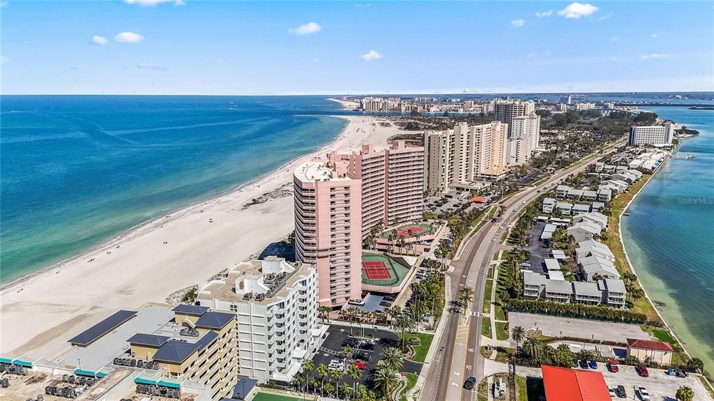 出租: $20,000 (3 贝兹, 2 浴室, 3000 平方英尺)