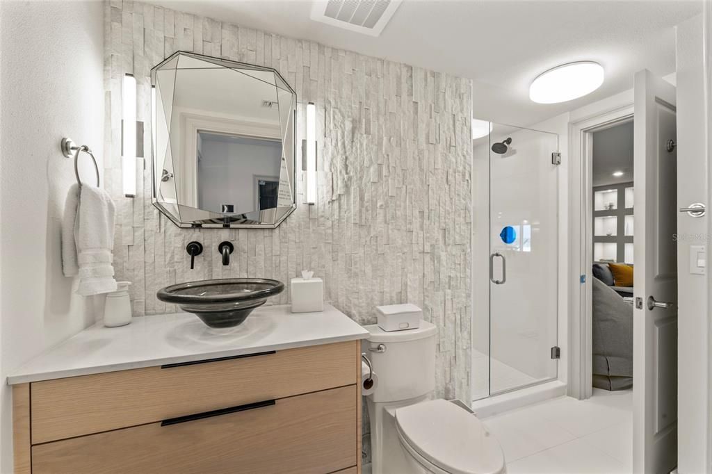 出租: $20,000 (3 贝兹, 2 浴室, 3000 平方英尺)