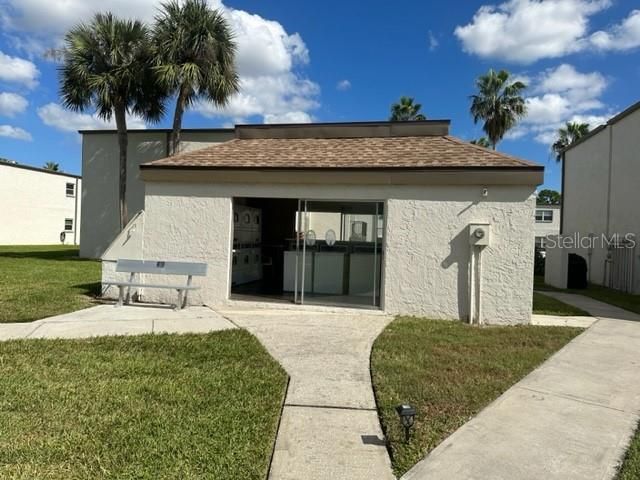 For Rent: $1,375 (1 beds, 1 baths, 700 Square Feet)