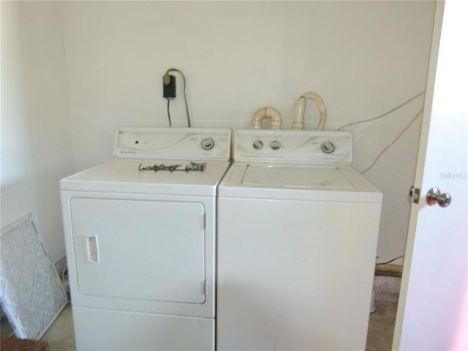 En Venta: $310,000 (3 camas, 2 baños, 1621 Pies cuadrados)