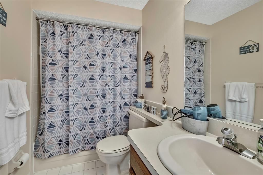 For Rent: $1,925 (3 beds, 2 baths, 1259 Square Feet)