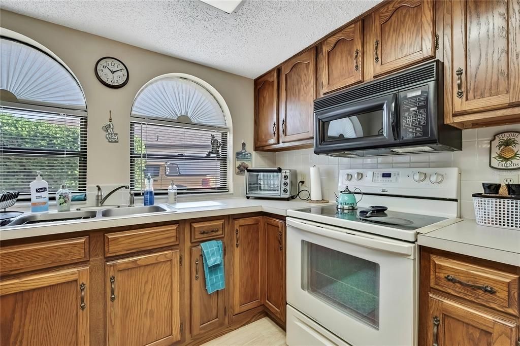 For Rent: $1,925 (3 beds, 2 baths, 1259 Square Feet)