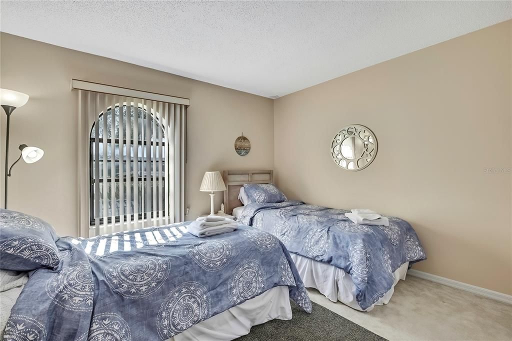 For Rent: $1,925 (3 beds, 2 baths, 1259 Square Feet)