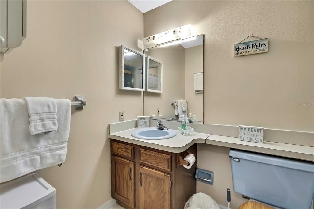 For Rent: $1,925 (3 beds, 2 baths, 1259 Square Feet)