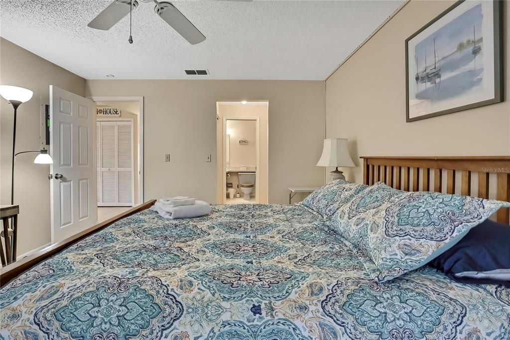 For Rent: $1,925 (3 beds, 2 baths, 1259 Square Feet)