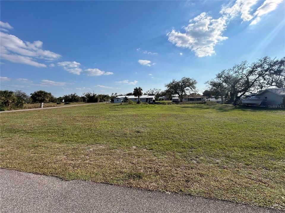En Venta: $64,000 (0.21 acres)