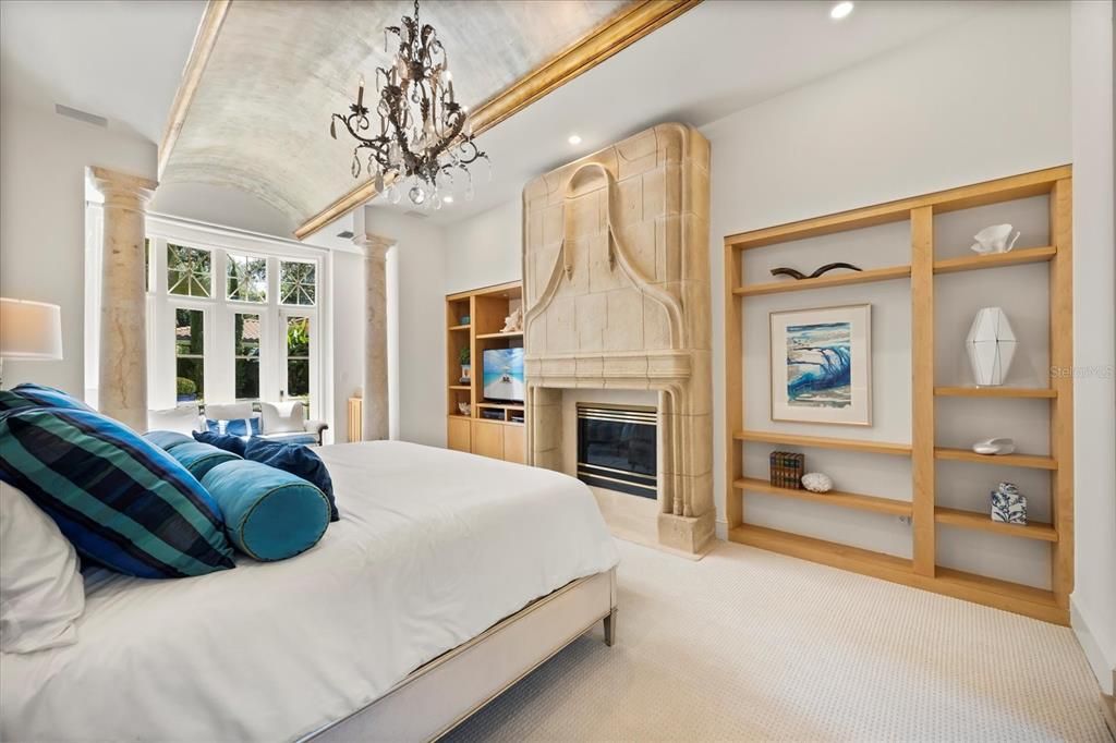 For Sale: $5,895,000 (5 beds, 5 baths, 7916 Square Feet)