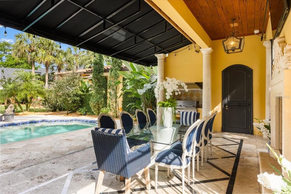 For Sale: $5,895,000 (5 beds, 5 baths, 7916 Square Feet)